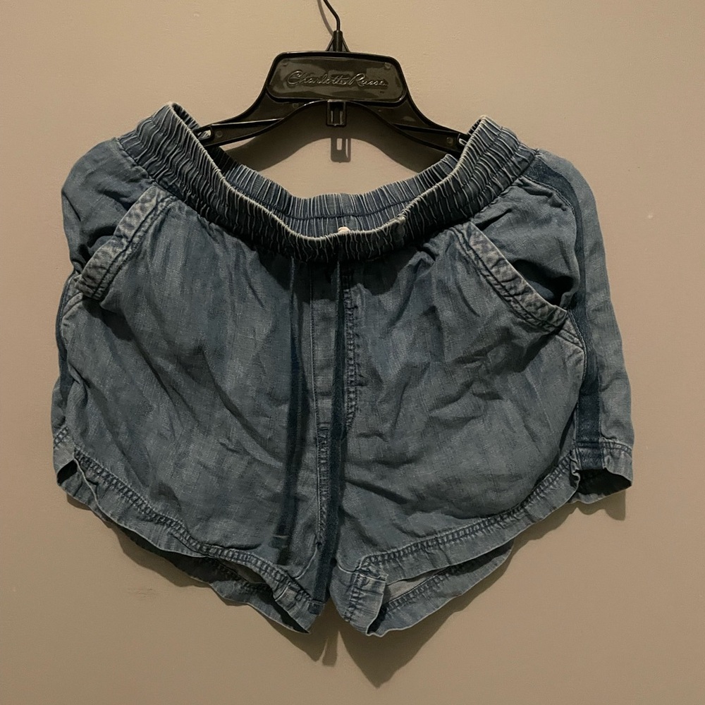 Splendid drawstring Tencil shorts size small